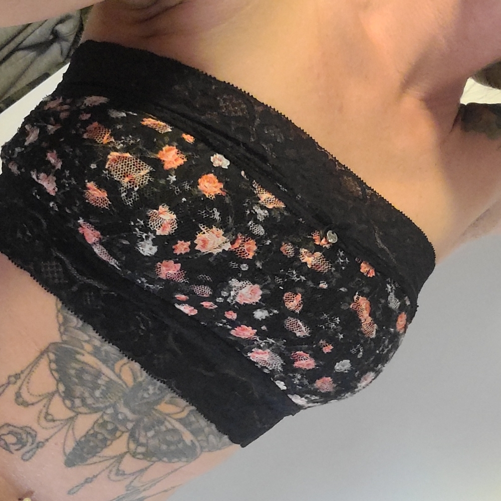 GUESS Floral Bandeau Top